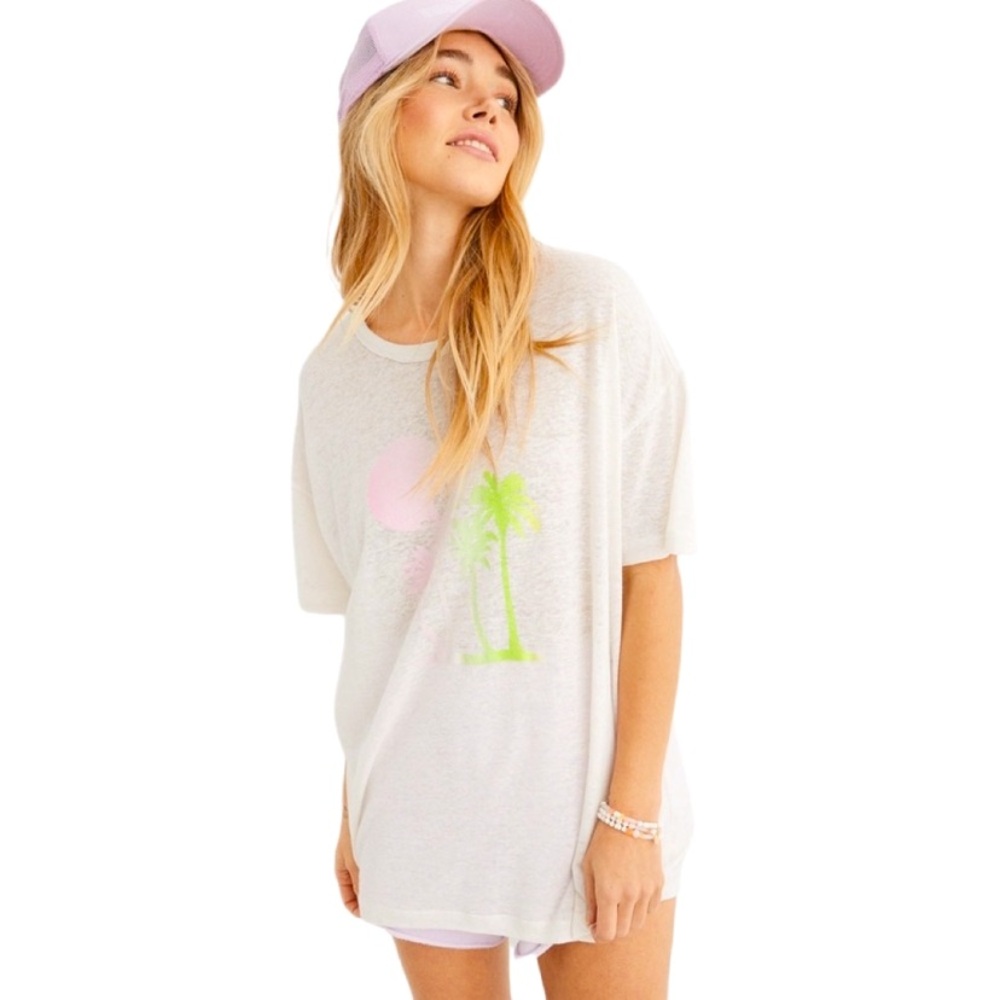 AERIE Breezy Boyfriend Tee  Medium